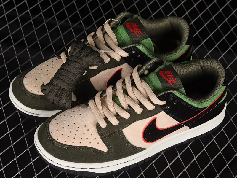 All Categories Nk SB Dunk Series Nk SB Dunk Low Low-top sneakers Otomo Katsuhiro x Nk SB Dunk Low "Steamboy OST" Creative customization collaboration Otomo Katsuhiro joint SB low-top sports and leisure sneakers LF0039-025
